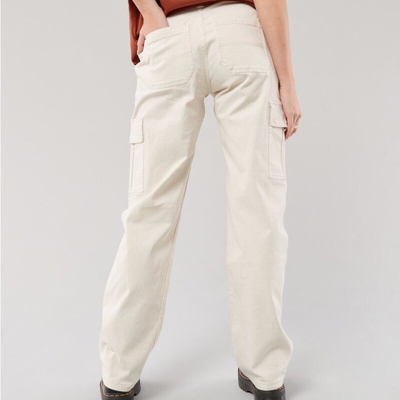 Hollister High Rise Utility Dad Pant in Off White/Cream - Picture 2 of 3